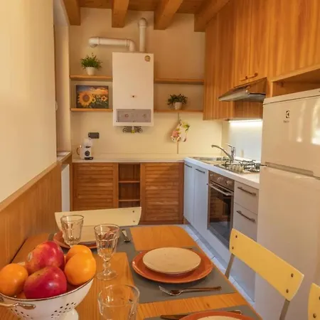 Happy Guest - Feel The Riva di Solto
